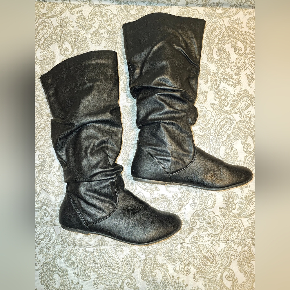 CHARLOTTE RUSSE BOOTS | CALF HEIGHT